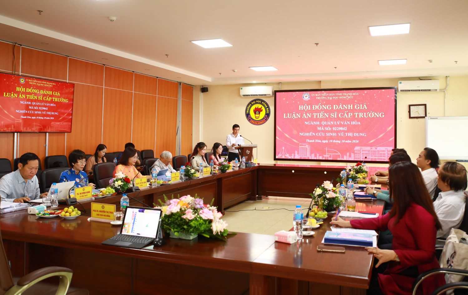 Nghiên cứu sinh Vũ Thị Dung bảo vệ thành công luận án tiến sĩ với đề tài “Bảo vệ và phát huy tiếng nói, chữ viết của người Thái ở tỉnh Thanh Hóa”